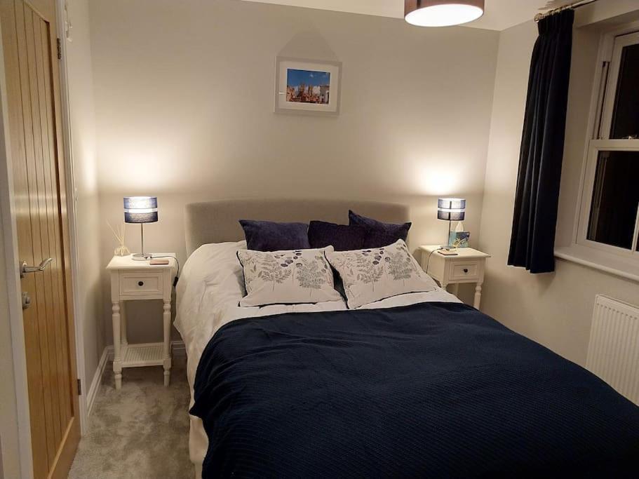 3 Bedroom Townhouse, Free Parking ยอร์ค ภายนอก รูปภาพ