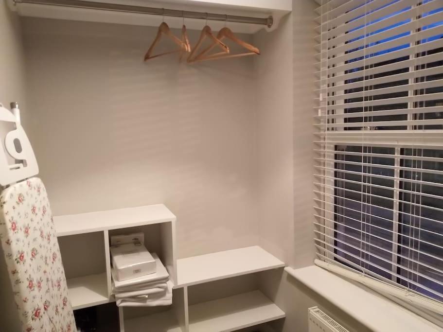 3 Bedroom Townhouse, Free Parking ยอร์ค ภายนอก รูปภาพ
